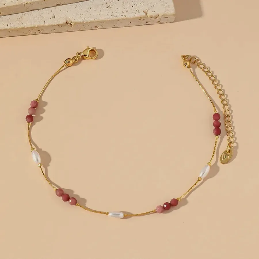 Pearl and pink crystal bracelet.
