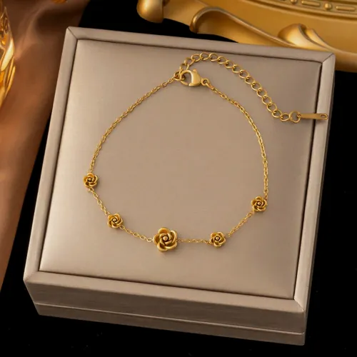 Bracelet with a small gold rose.