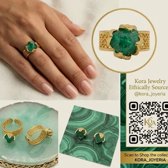 Anillos con esmeralda cruda junto a piedra de malaquita.